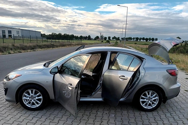 Mazda 3 cena 21500 przebieg: 173000, rok produkcji 2009 z Wschowa małe 379
